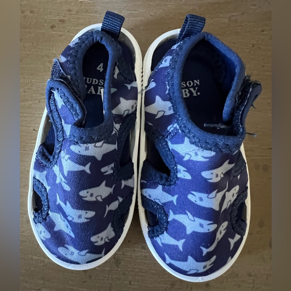 EUC Hudson Baby Water Shoes